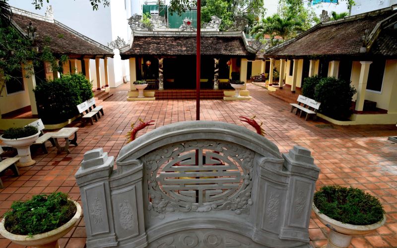 Di tích lịch sử quốc gia Đình Lạc Giao